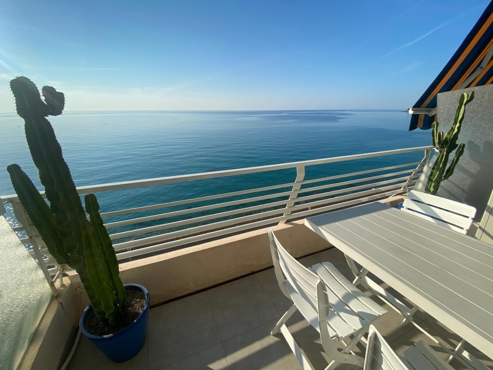 Sea View Studio, Huge Terrace On The 4Th Floor Διαμέρισμα Μεντόν Εξωτερικό φωτογραφία