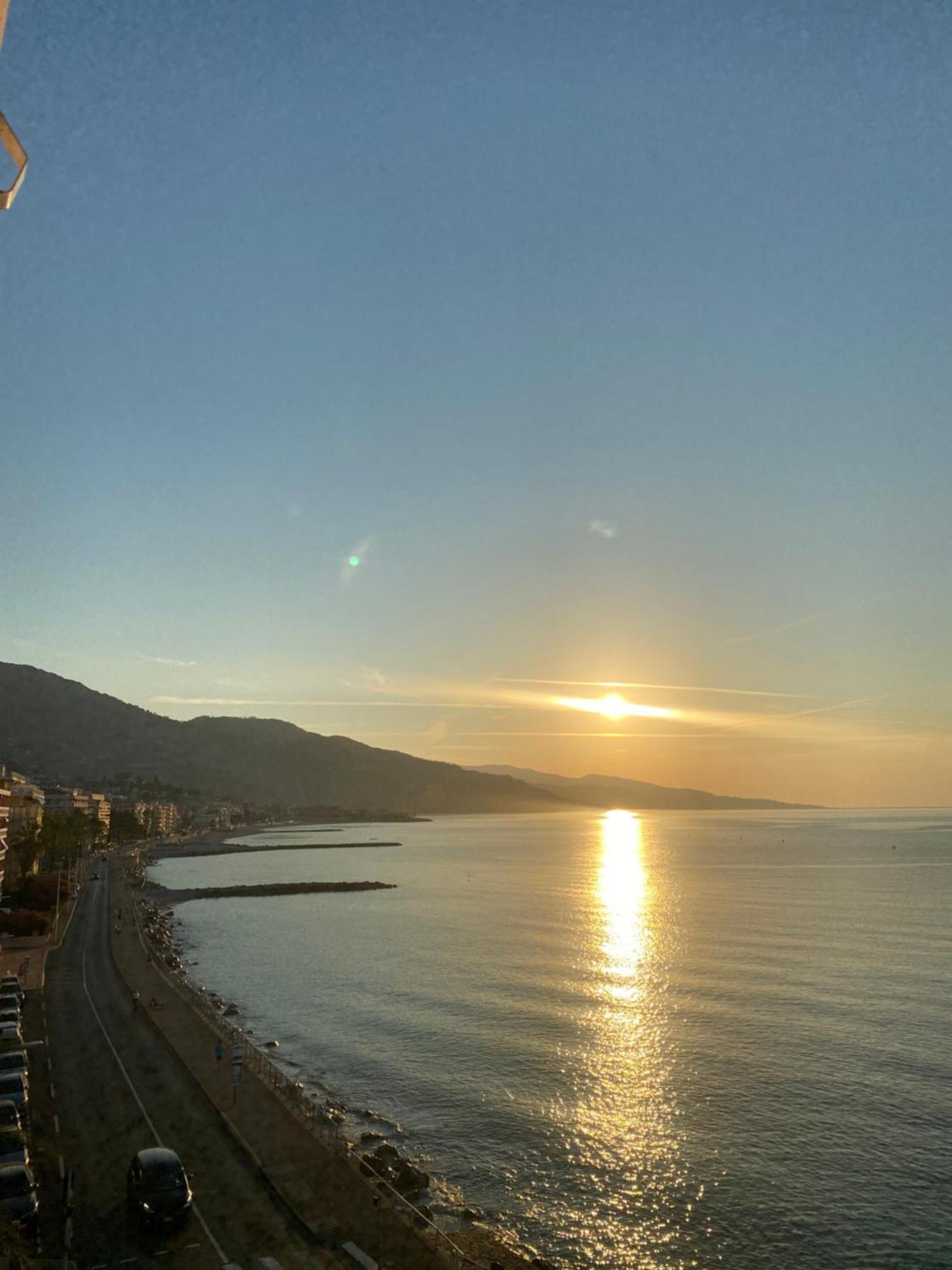 Sea View Studio, Huge Terrace On The 4Th Floor Διαμέρισμα Μεντόν Εξωτερικό φωτογραφία